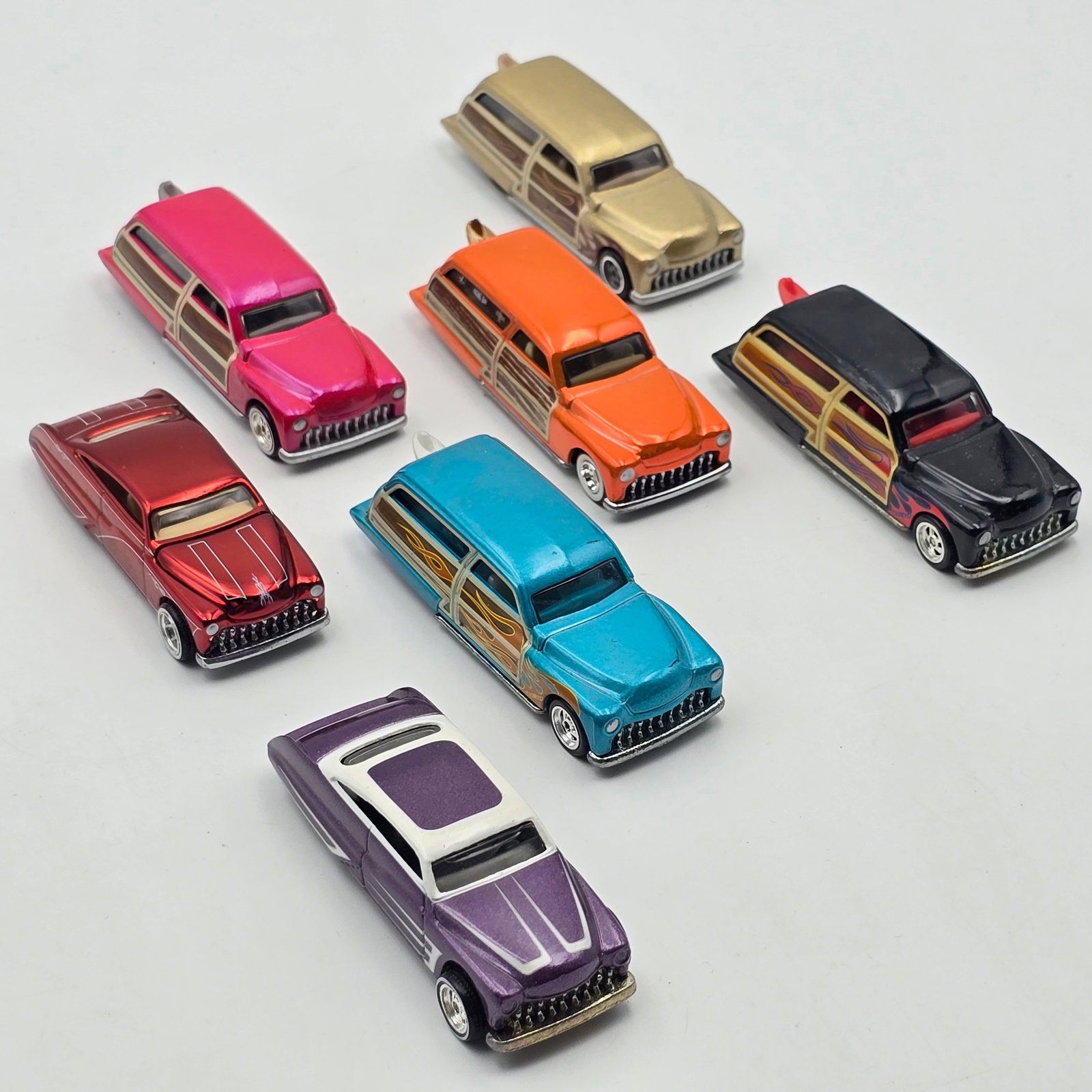 Hot Wheels Passion lot of 7: Hot Wheels Premium Passion lot of 7 Includes mix of 7 different with RLC, Larrys Garage etc All appear to be in good condition with no issues of note Please check photos for complete description