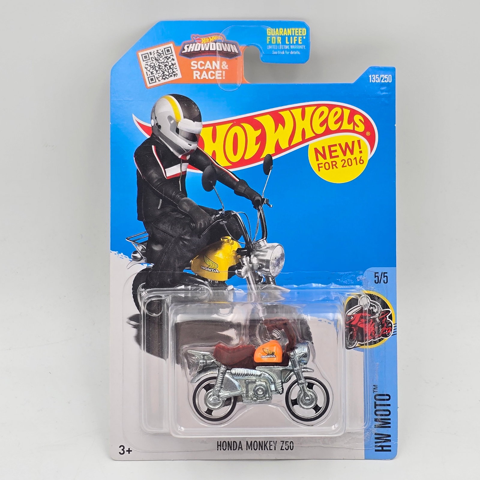 Hot Wheels Honda Monkey 250: Hot Wheels orange HW Moto Honda Monkey 250 This is a brown seat and handlebar variation Car appears to be in good condition with no issues of note Card is in good shape, may have minor edge dings in