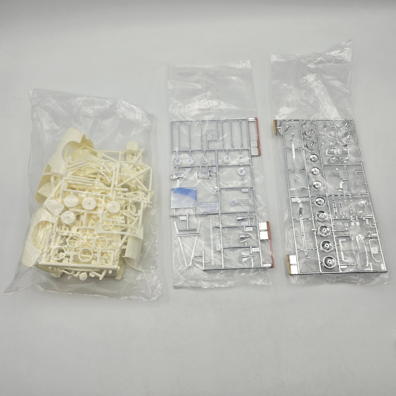 AMT Prestige Model Kit - 7