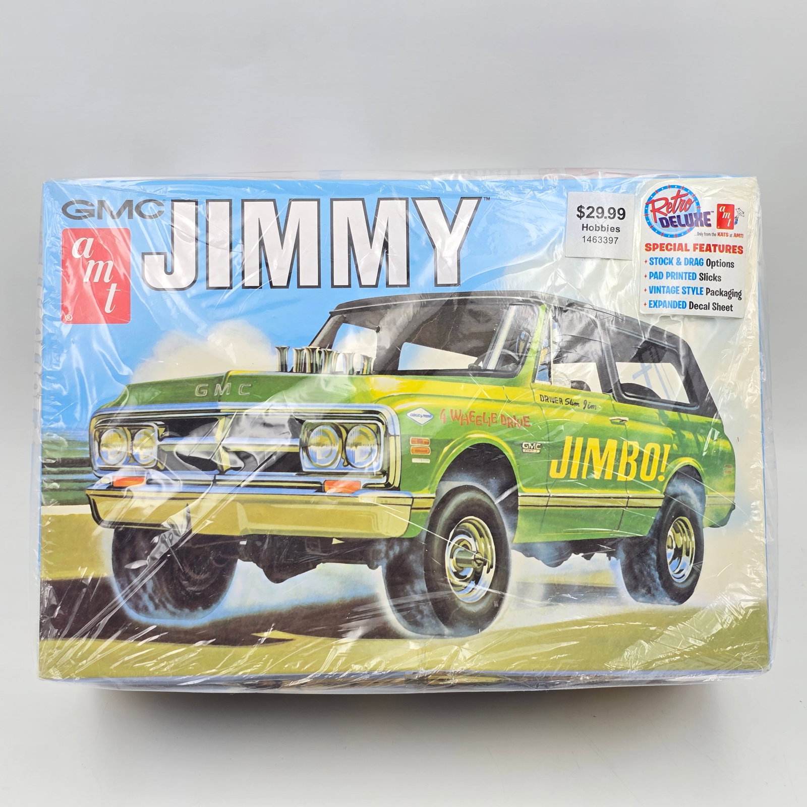 AMT GMC Jimmy Model Kit: This lot includes AMT GMC Jimmy model kit (2020) With box and looks to be complete and unassembled. The box seems to be in good condtion, no obvious damage, might have some shelf/storage wear. 