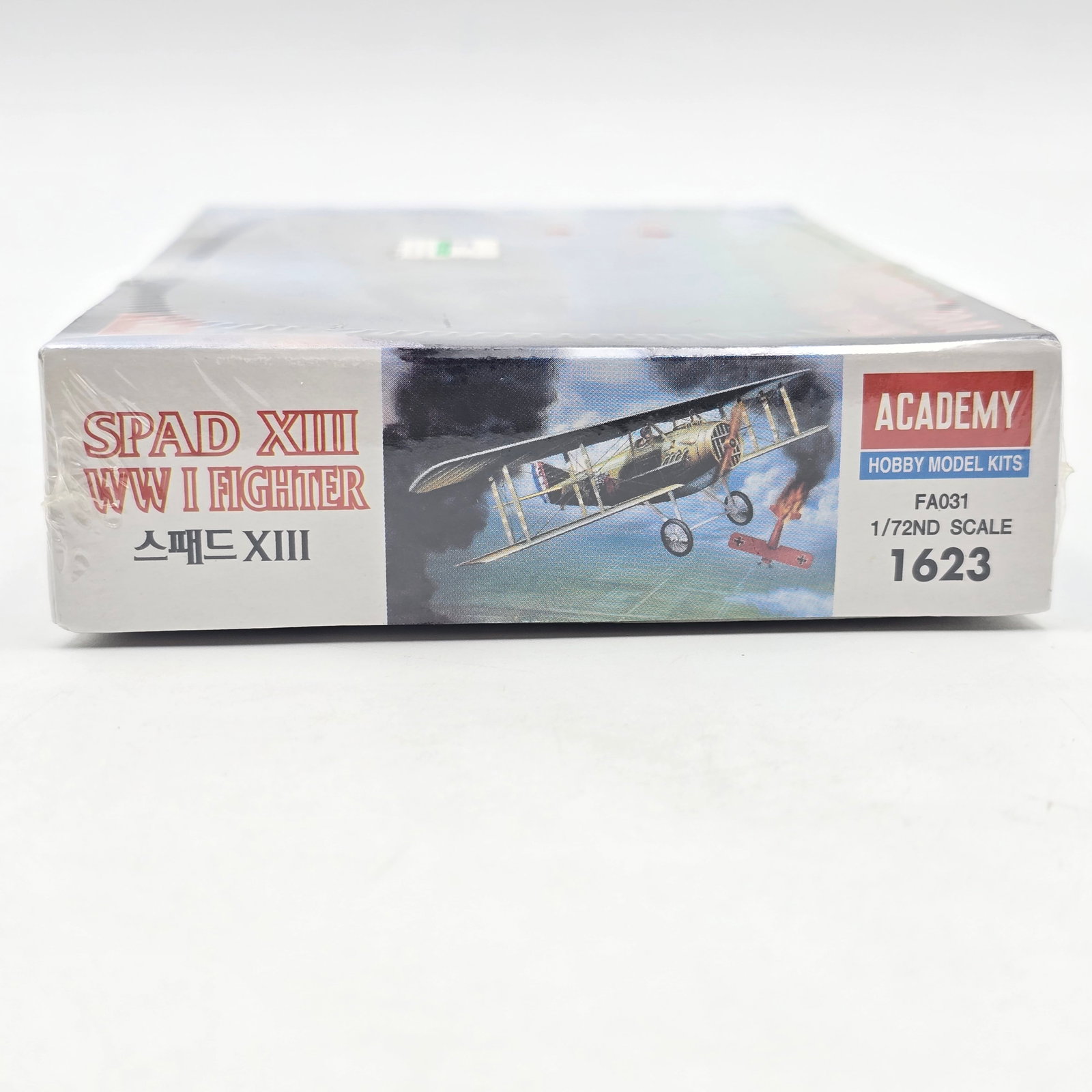Pair Academy Plane Model Kit - 13