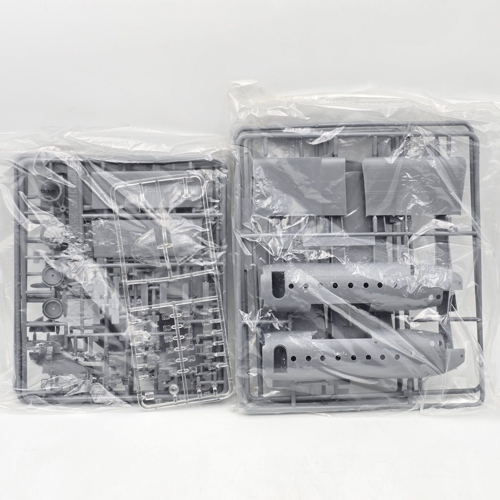 Heller Plane Model Kit - 8
