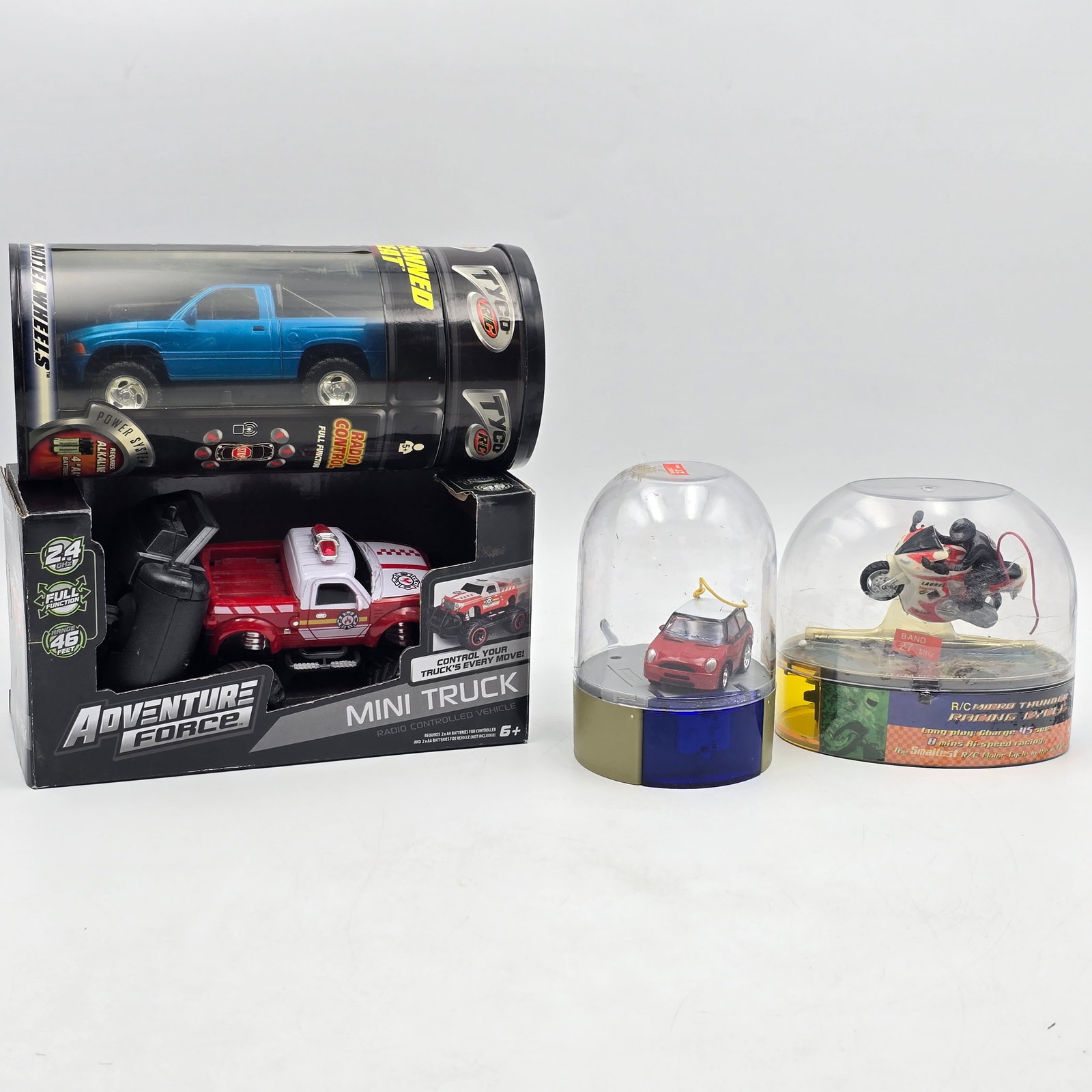 Lot of 4 Assorted RC Cars: Lot of 4 Assorted RC Cars Adventure Force, Tyco and more. RC's look to be in decent condition, but are untested. Please see photos for more!