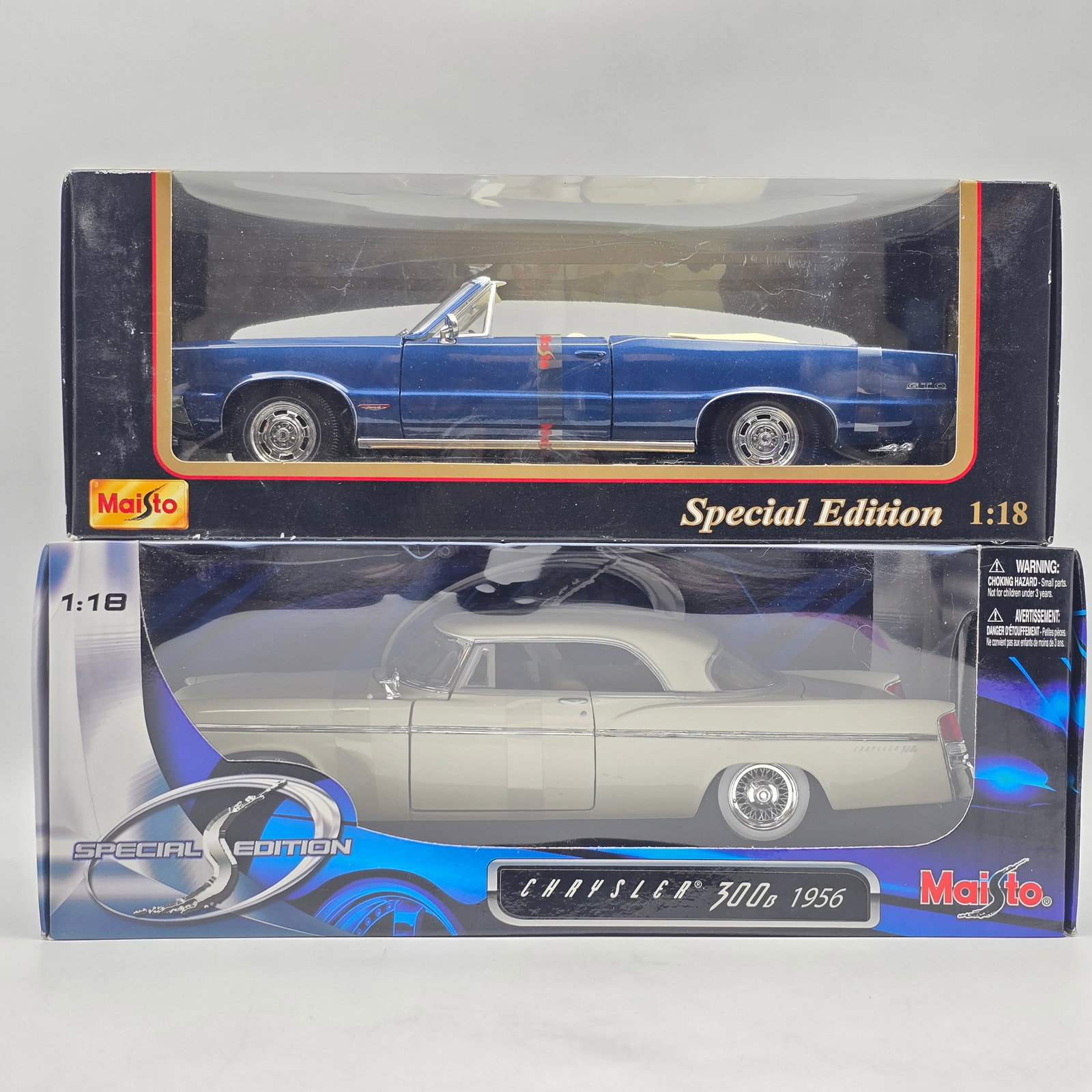 Pair of Maisto 1:18 Scale Diecast Models (1 of 13)