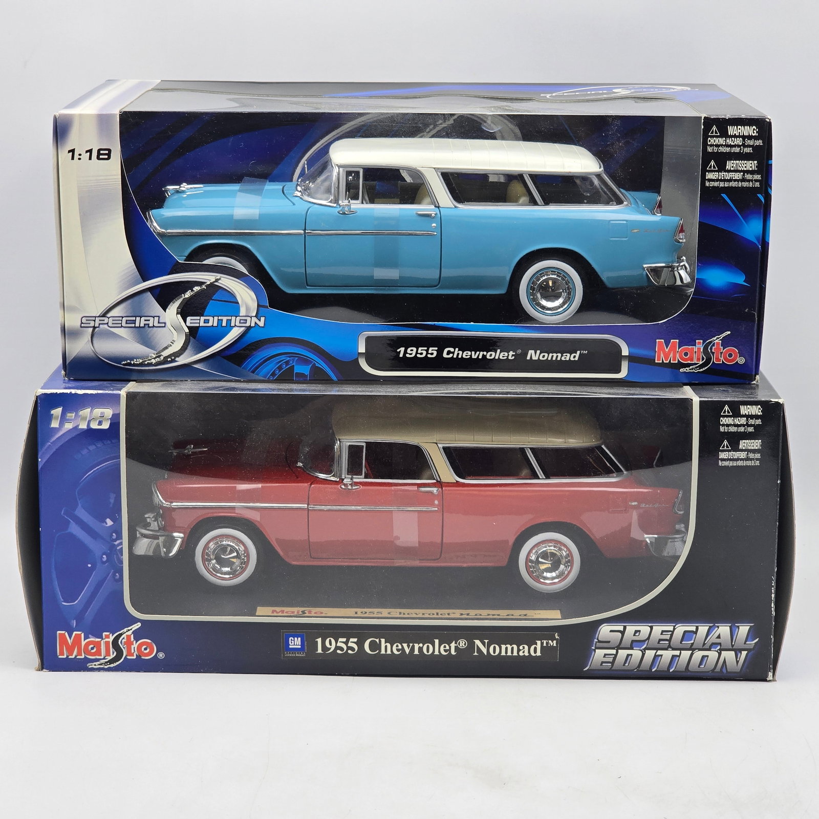 Pair of 1:18 Scale Maisto Diecast Models: Pair of Maisto Die Cast Models. Scale size is 1:18. 2- 1955 Chevrolet Nomad Boxes have some shelf/storage wear. Overall decent condition. See photos for more!