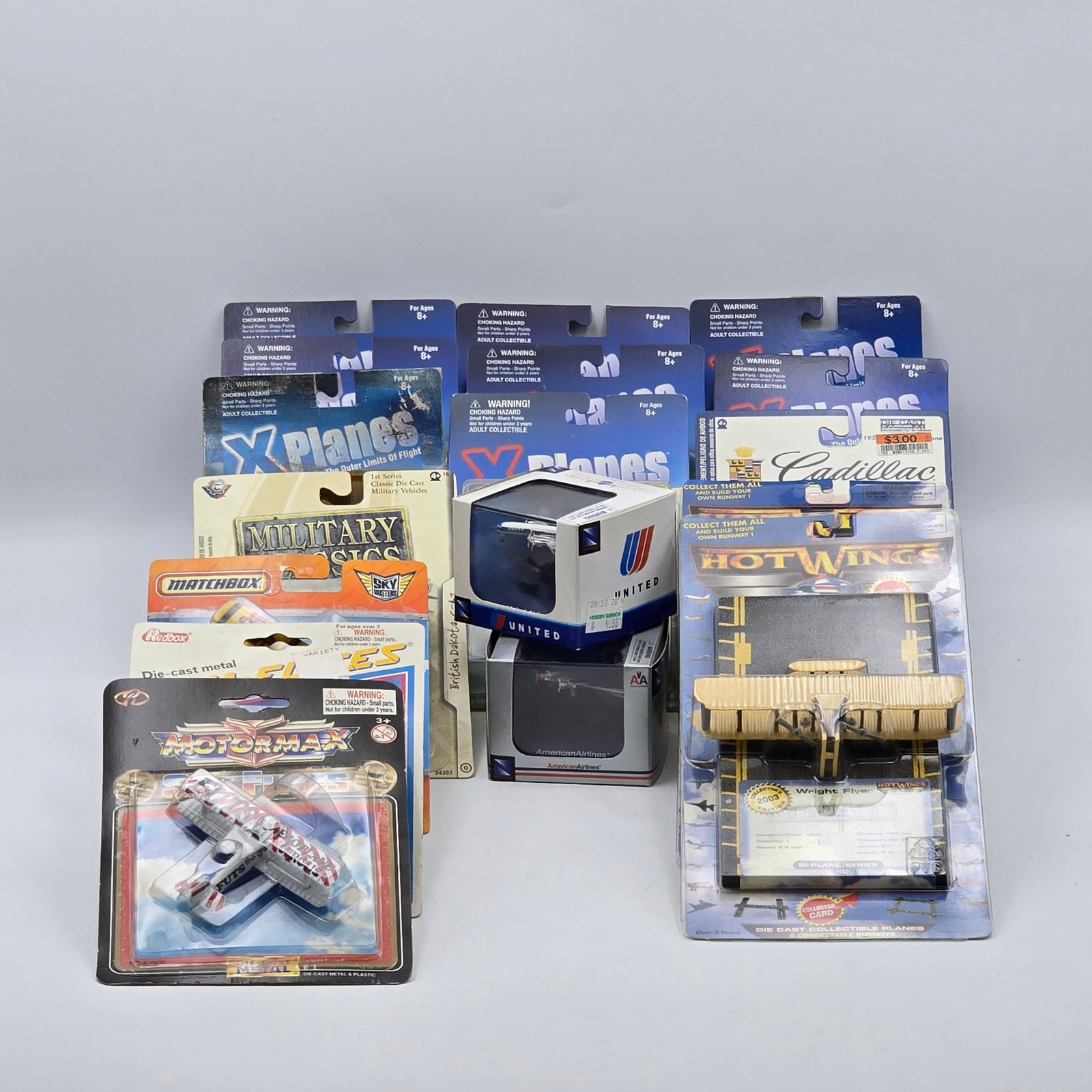 Lot of 17 Diecast Aircraft Models (1 of 13)