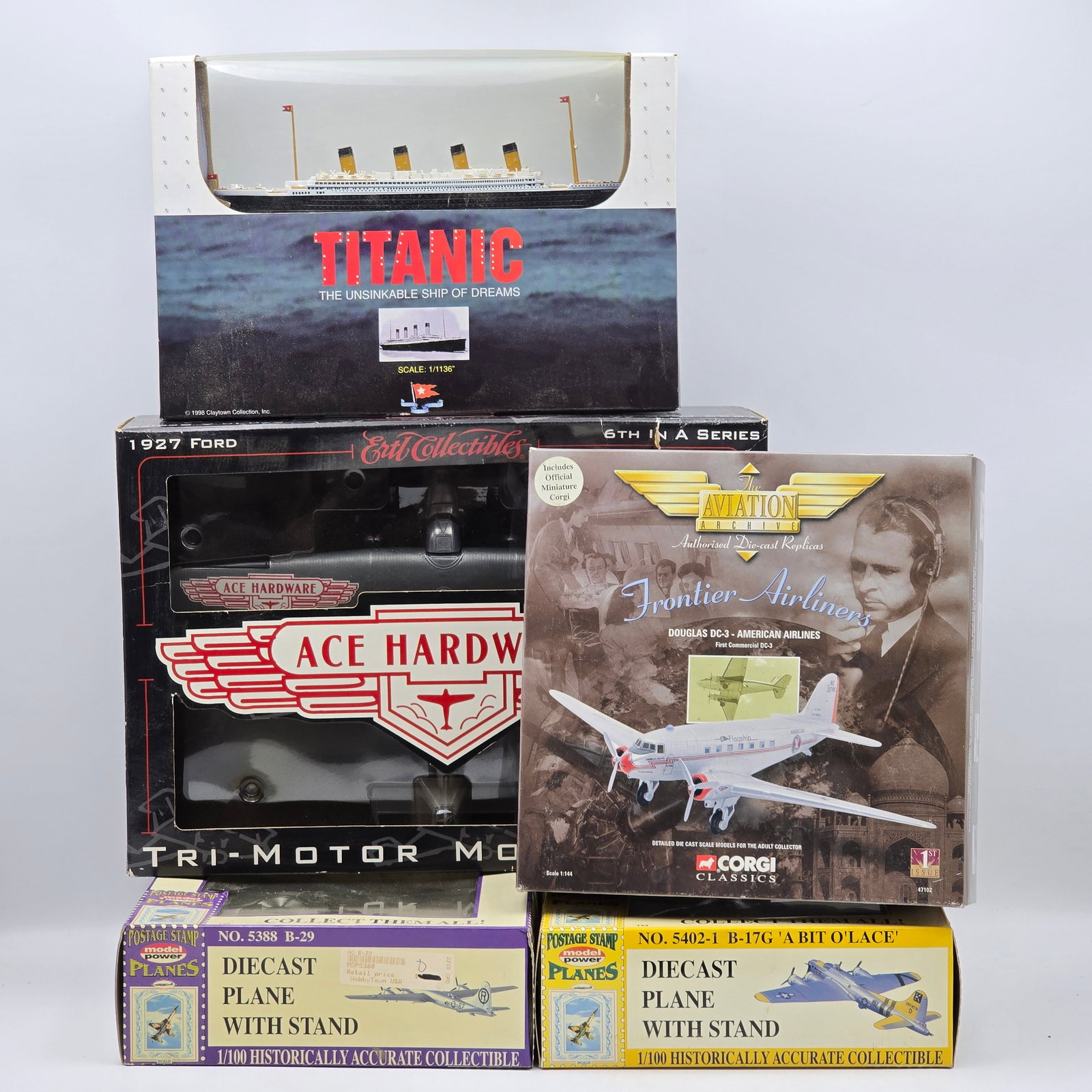 Diecast Models Lot of 5 Planes & Truck (1 of 9)