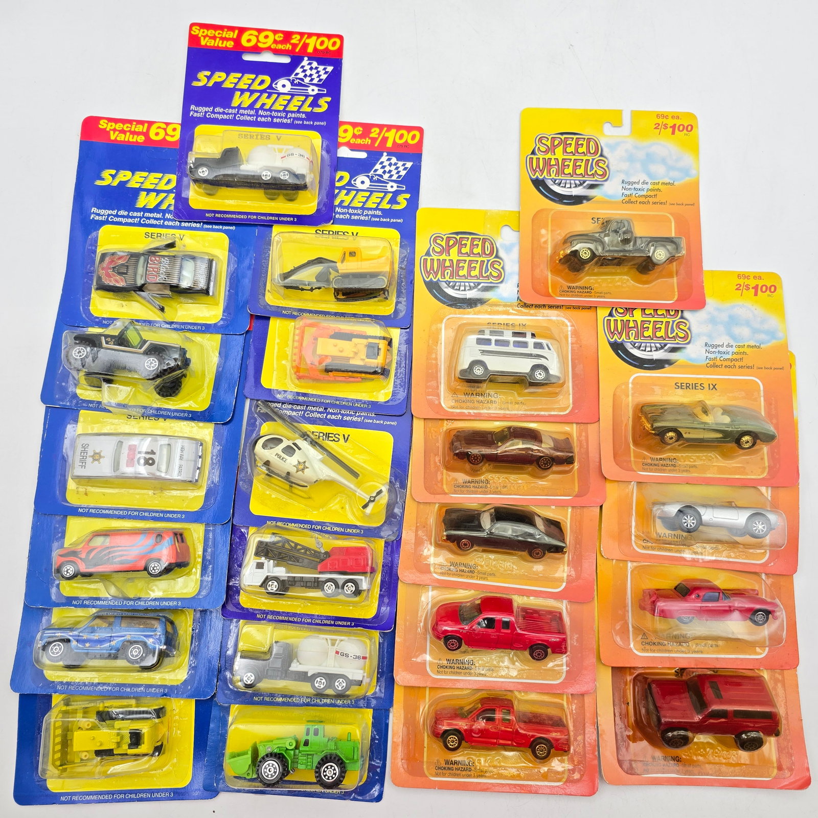 Lot of 23 Assorted Speed Wheels: Lot of 23 Assorted Speed wheels diecast cars. All blisters look to be attached to the cards, most are nice and clear with some yellowing. Most look to be in good condition with no major cracks, tears 