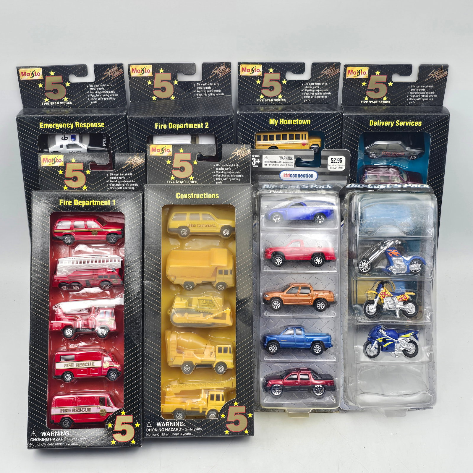 Maisto & kid connection 5 Packs Lot of 8: Lot of 8 Assorted Maisto and kid connection 5 pack diecast cars. Most look to be in good condition with no major cracks, tears or rips to the card or blister. There is some amount of shelf/storage wea