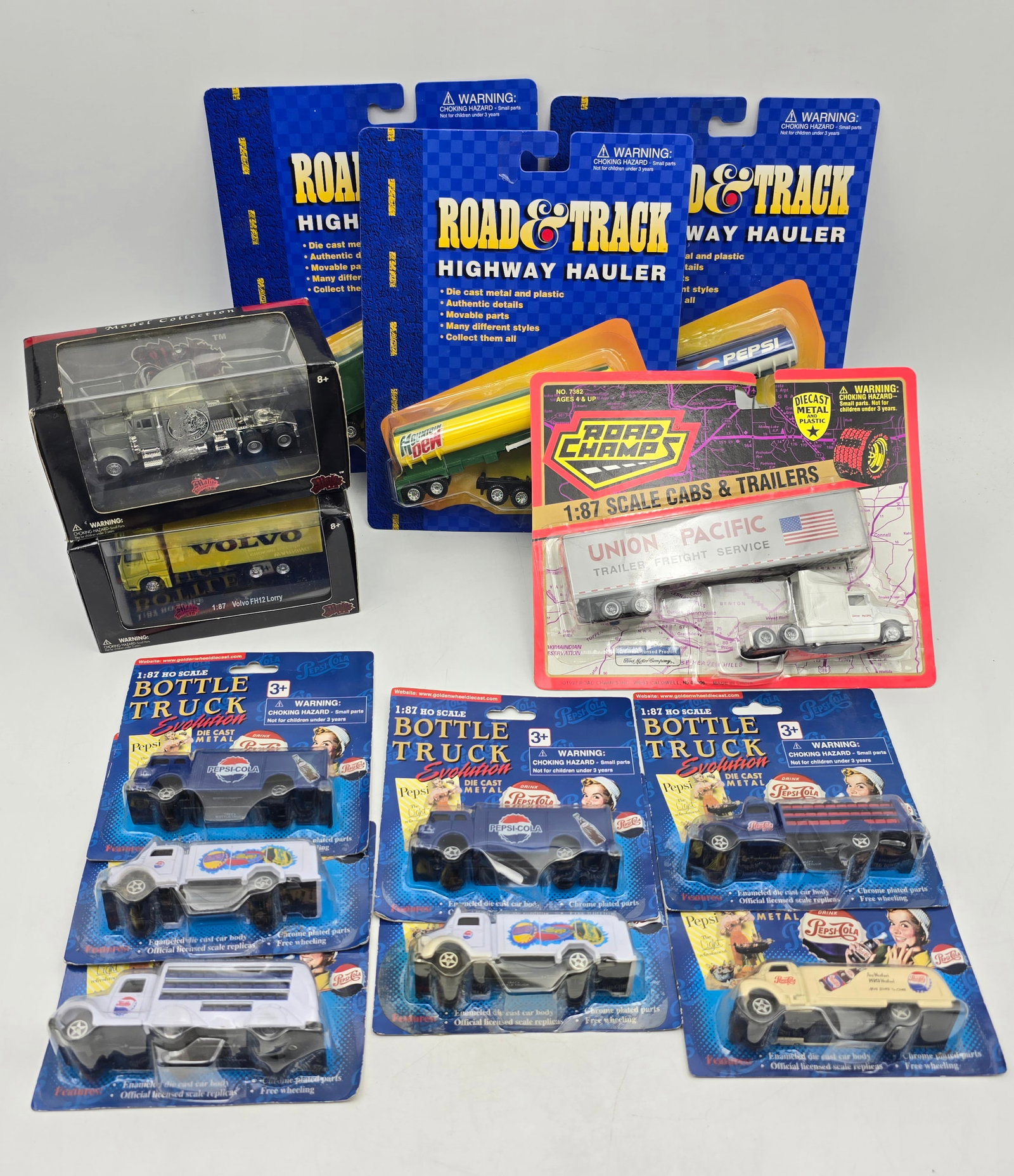 Diecast Trucks & Haulers Lot of 13 (1 of 9)