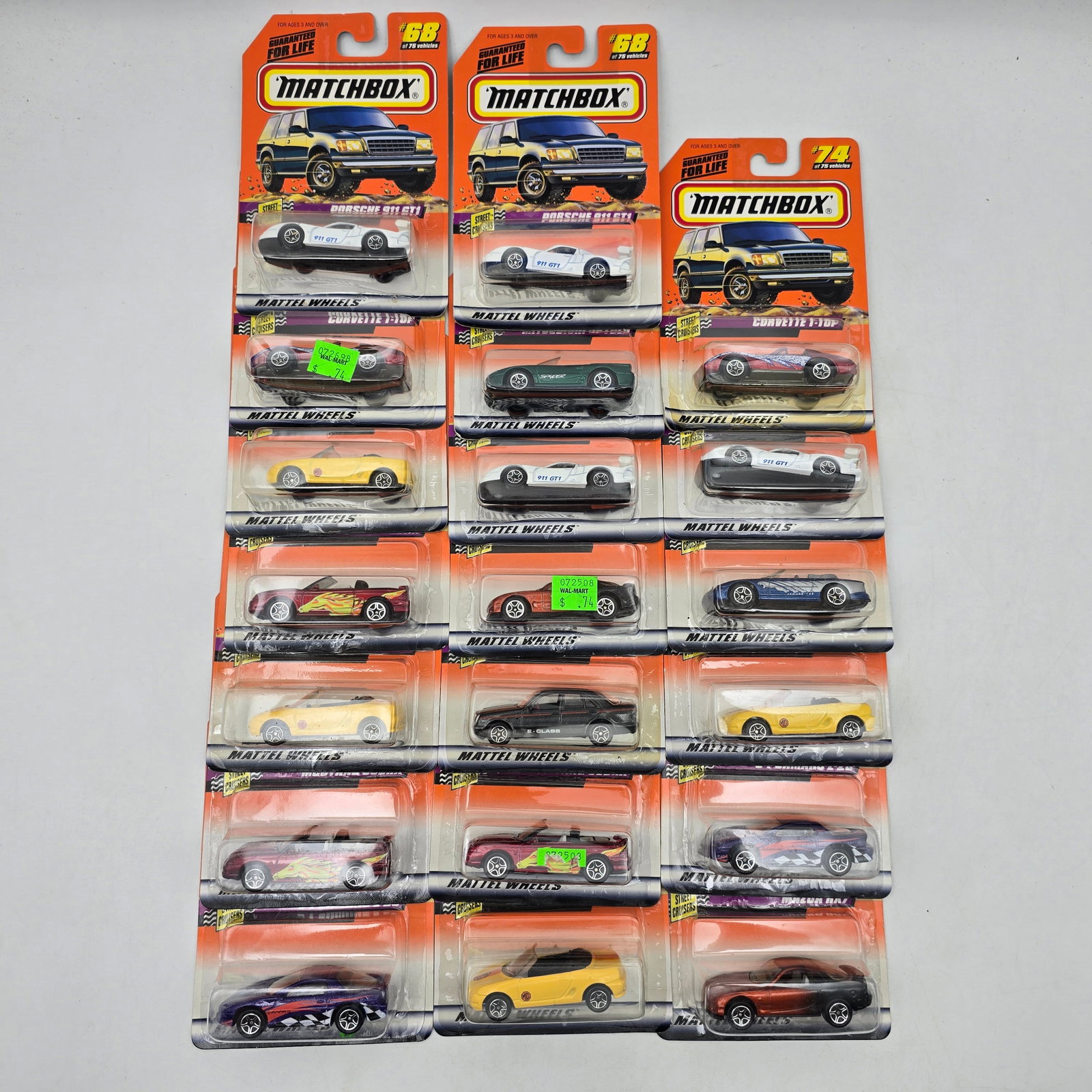 Lot of 20 Matchbox Diecast Cars (1 of 11)