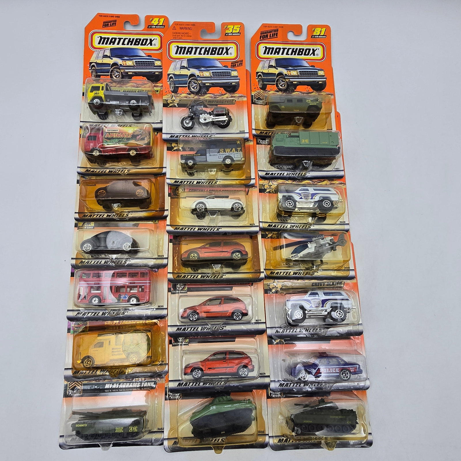 Matchbox Diecast Lot of 21 Cars & Trucks (1 of 11)