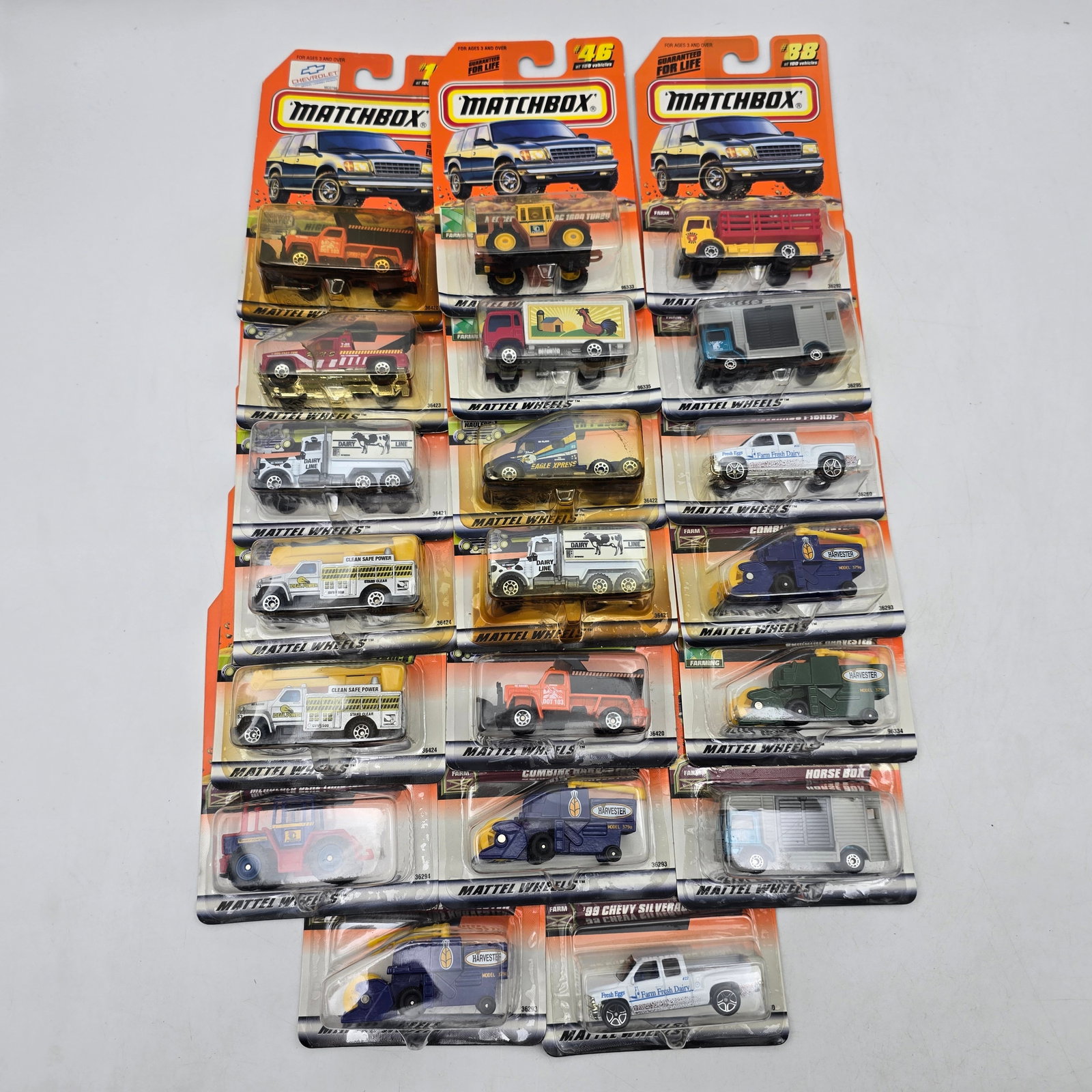 Matchbox Diecast Lot of 20 Trucks & Vans (1 of 13)