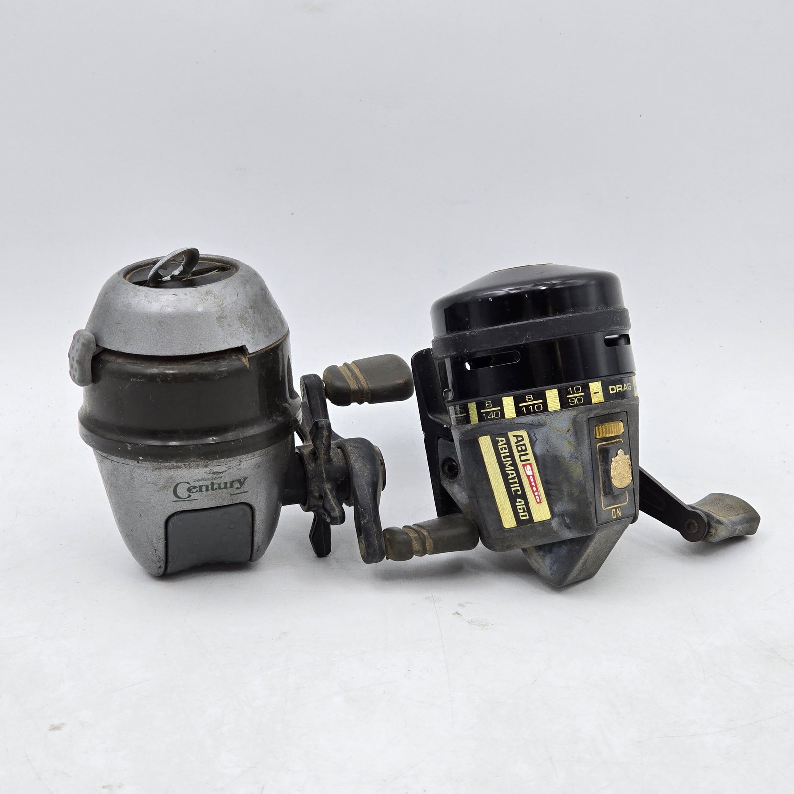 Spincast Fishing Reels 2pc (1 of 5)