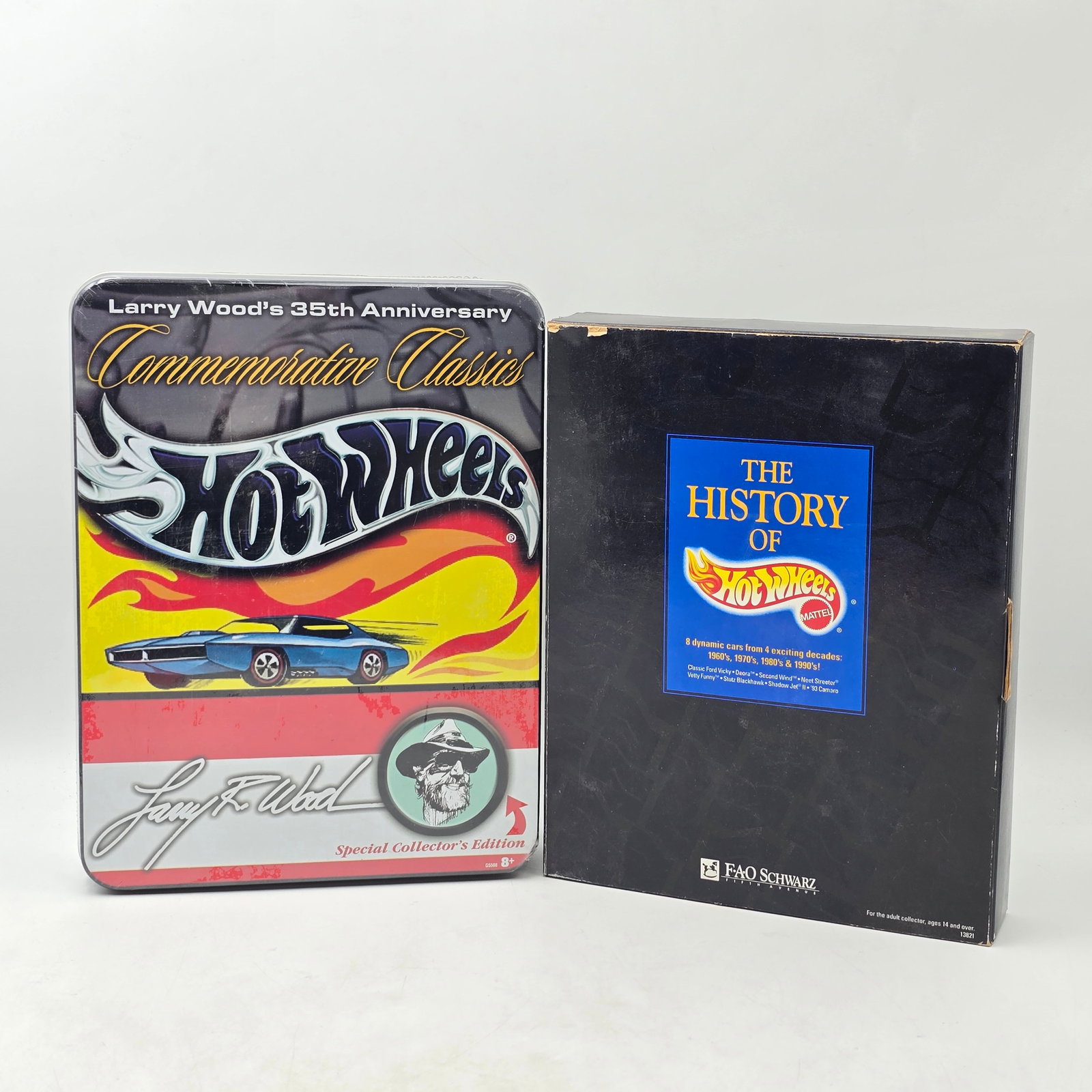 HW Commemorative Gift Set Pair (1 of 4)
