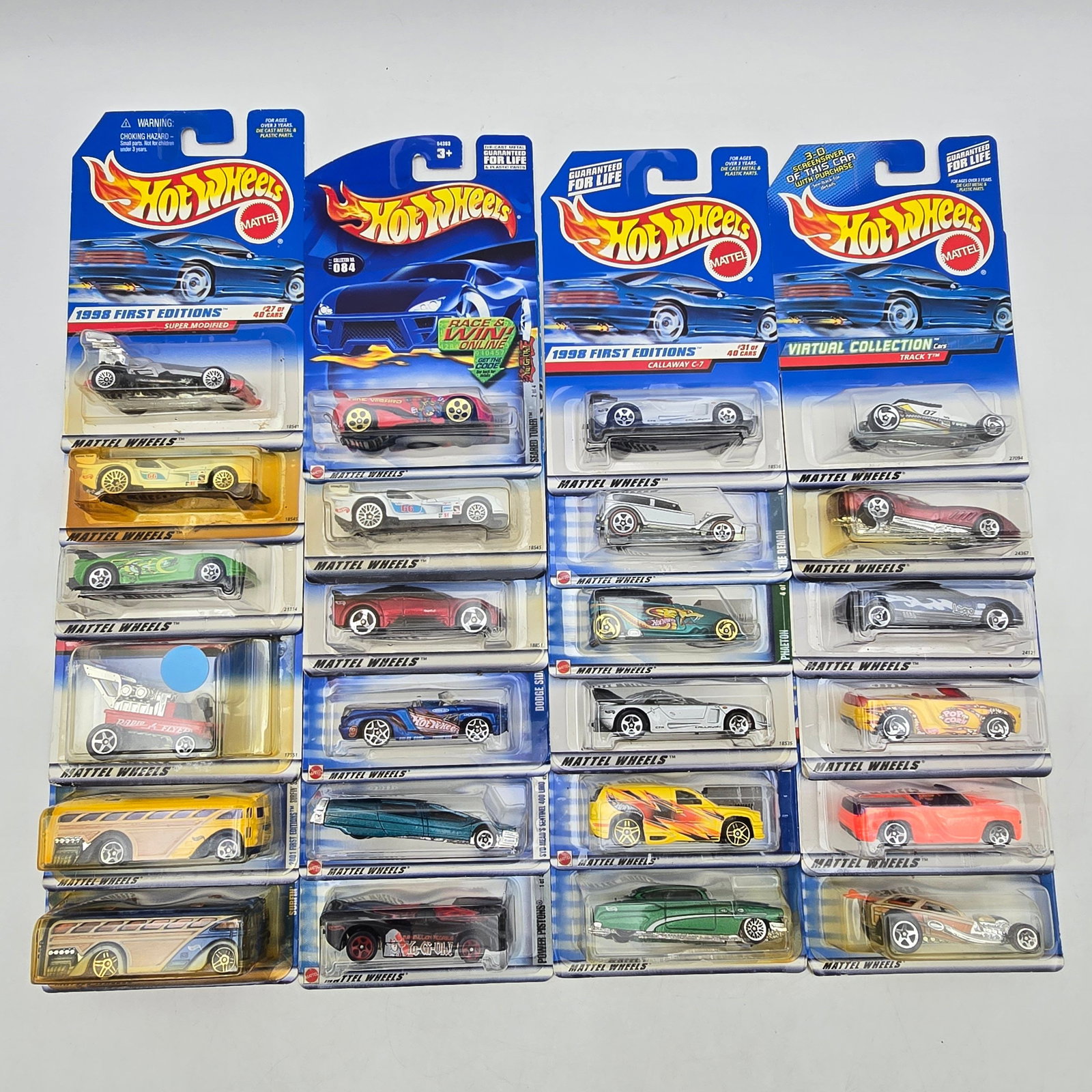 Lot of 24 Hot Wheels Diecast Models Mixed (1 of 11)