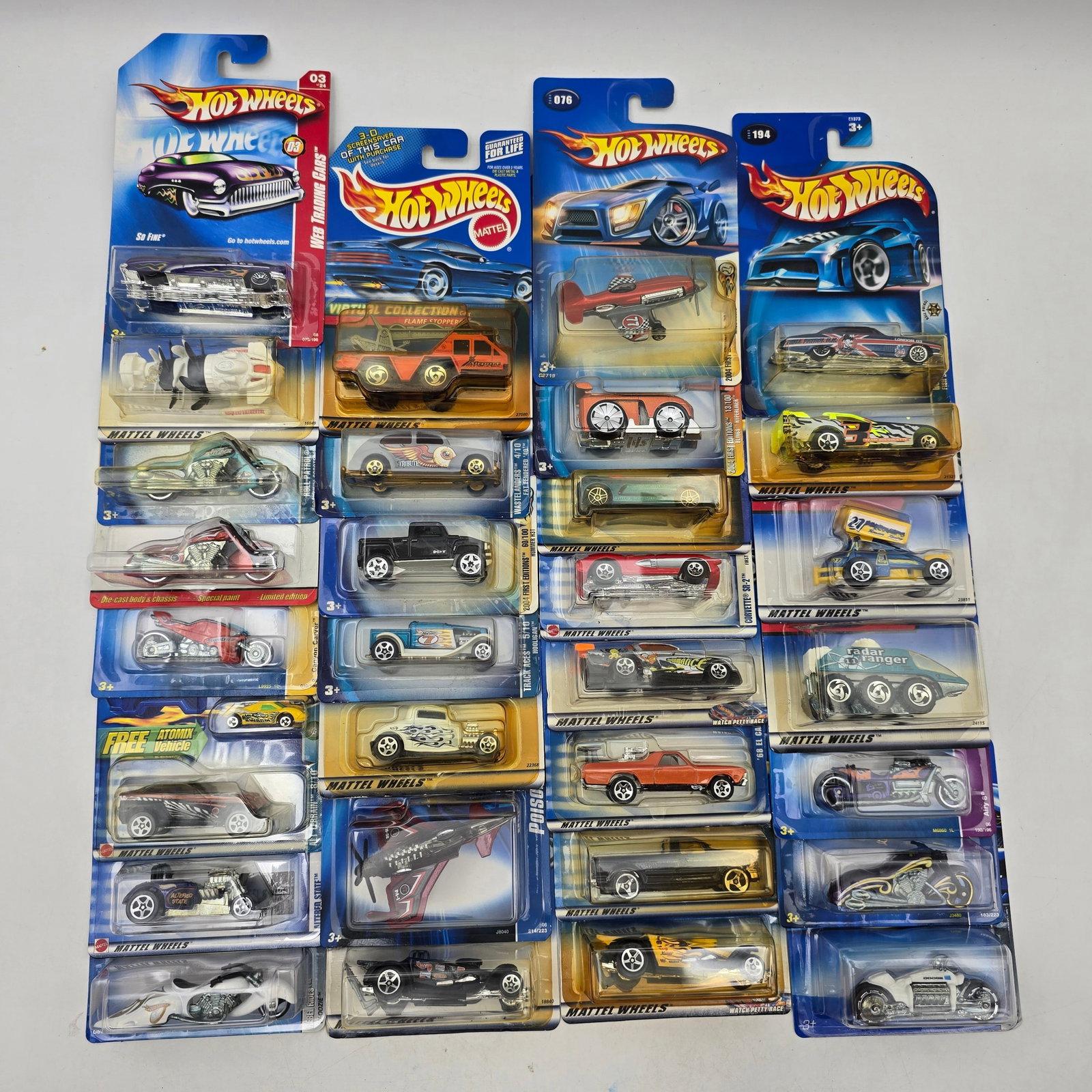 Lot Of 30 Hot Wheels Diecast Vehicles Mix (1 of 13)