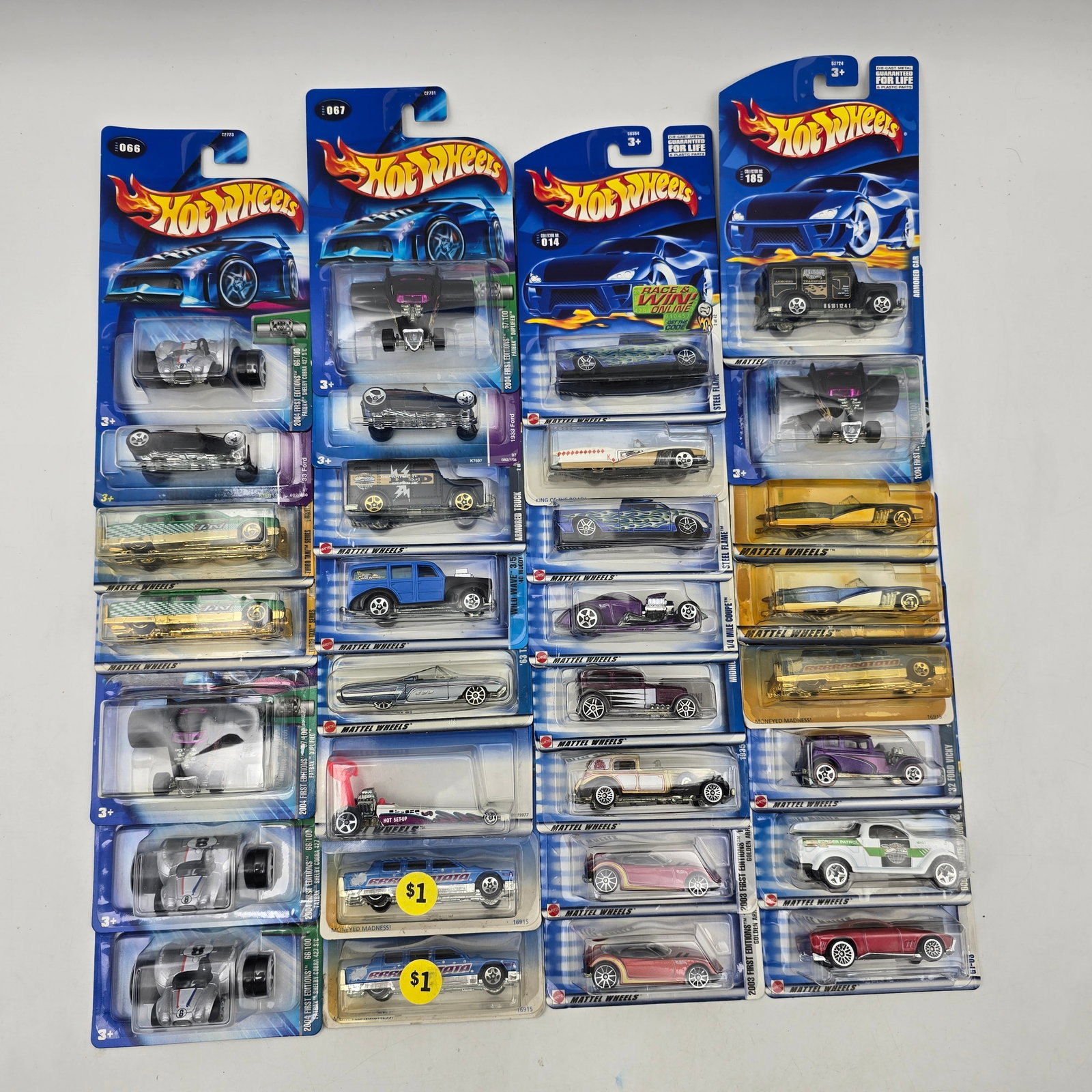 Lot Of 30 Hot Wheels Diecast Vehicles Mix (1 of 16)