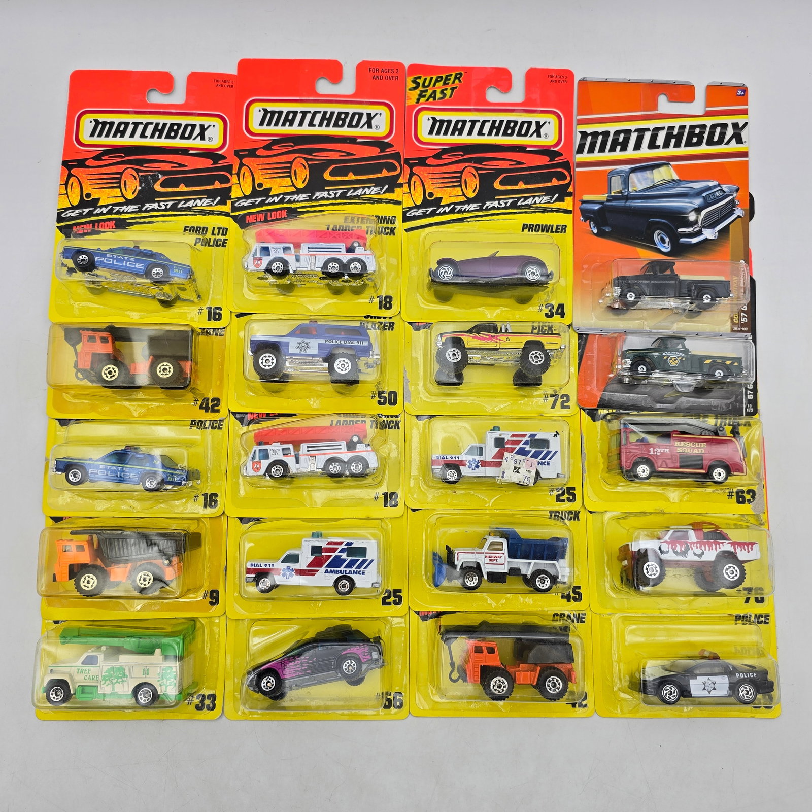 Lot of 20 Matchbox Diecast Models Mixed (1 of 11)