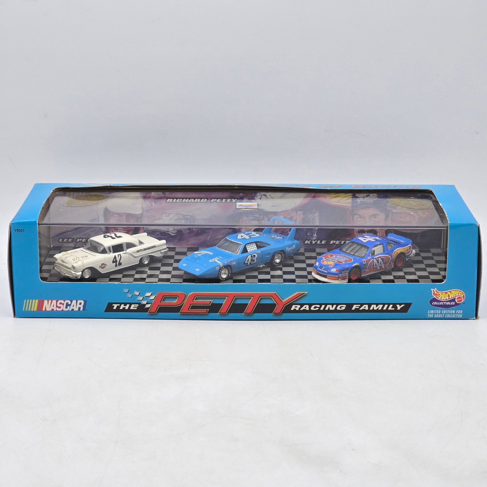 Hot Wheels Collectibles The Petty Racing Family Set (1 of 6)