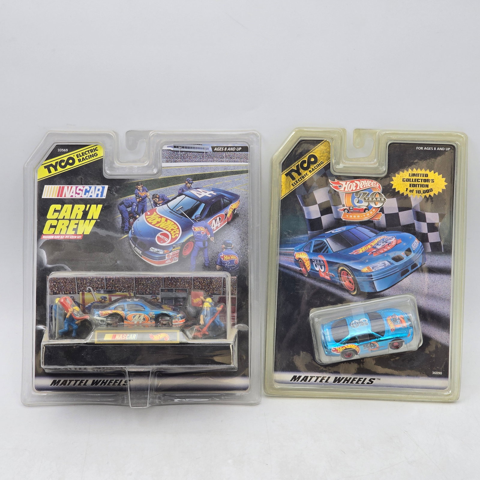 Pair of Hot Wheels Tyco H.O. Slot Car Sets (1 of 8)