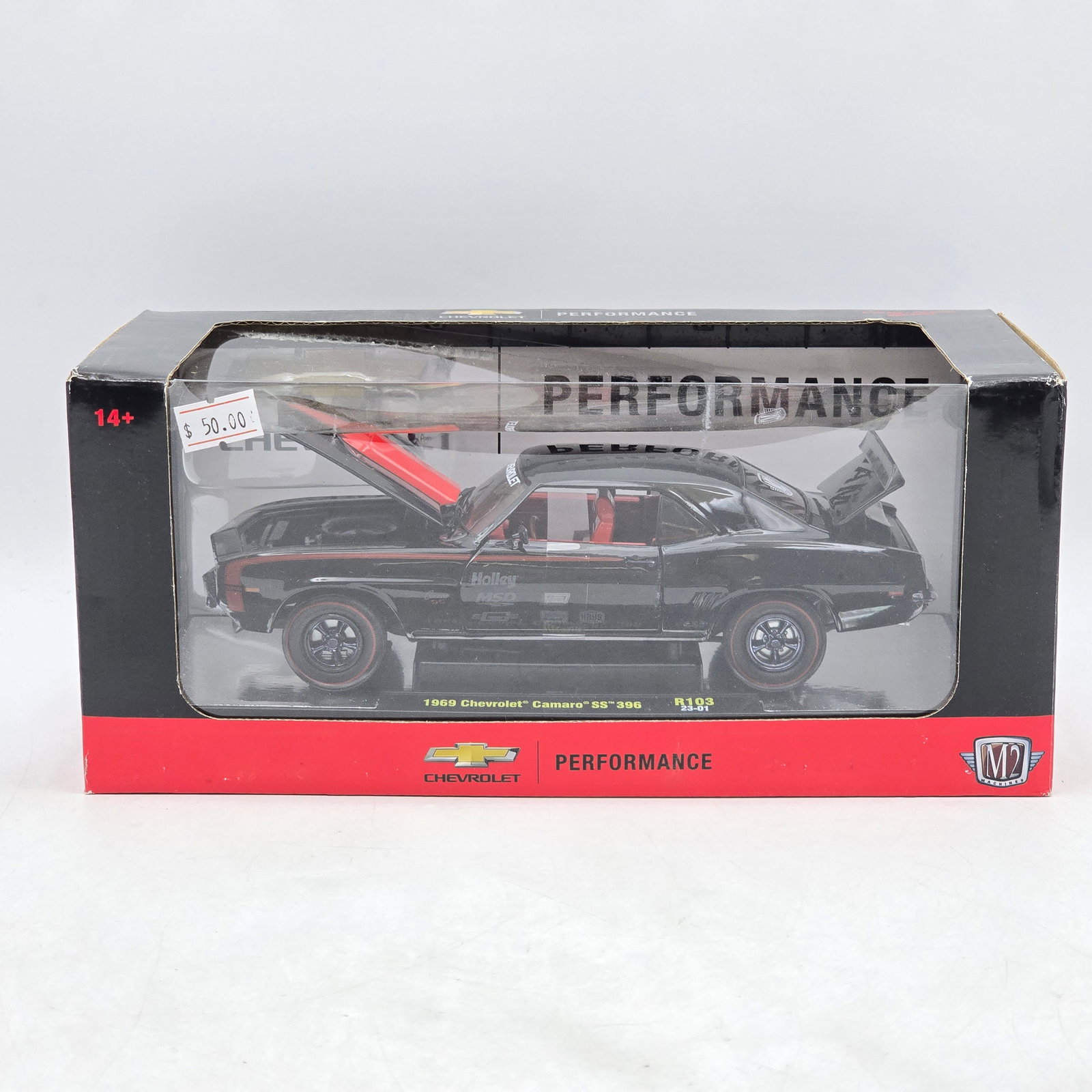 M2 Chevrolet Performance 1969 Camaro SS 396 1:24 Scale (1 of 7)