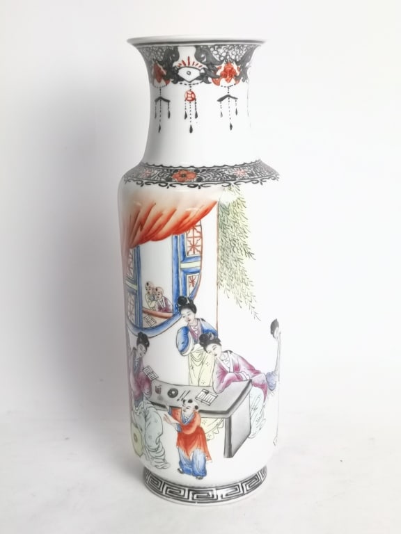 Chinese Porcelain Famille Rose Vase: Chinese Porcelain Famille Rose Vase, 13.75in