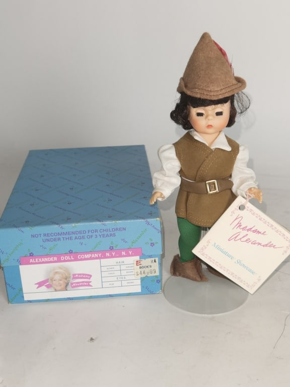 Alexander Doll Company, NY Robbin Hood Doll: Alexander Doll Company, NY Robbin Hood Doll, 8.5in