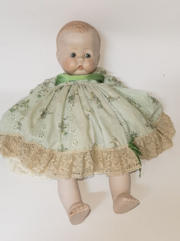 Vintage Baby Girl Doll: Vintage Baby Girl Doll, 21in