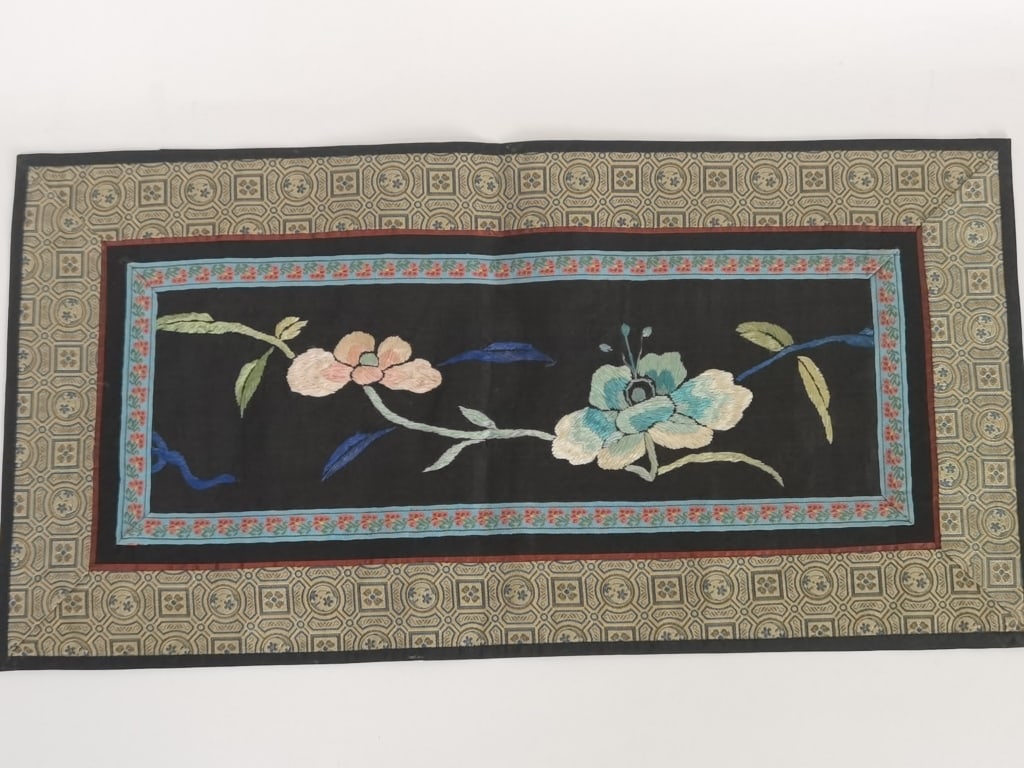 Chinese Floral Embroidery: Chinese Floral Embroidery, 9.75in by 18in