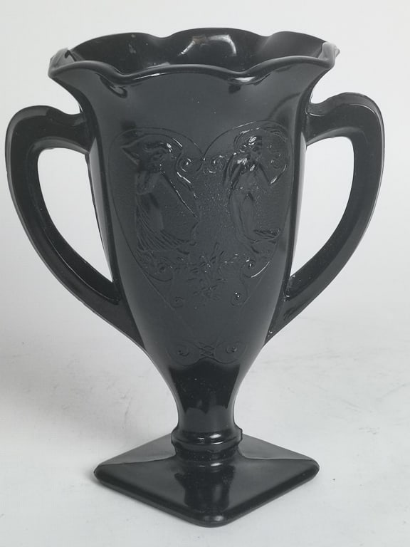 Art Deco LE Smith Depression Glass Vase (1 of 3)