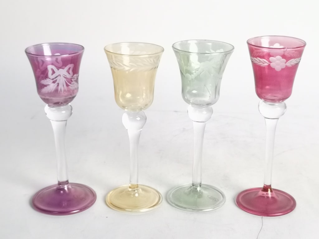 (4) Egyptian Colored Cut-to-Clear Wine Glasses: (4) Egyptian Colored Cut-to-Clear Wine Glasses, 6in