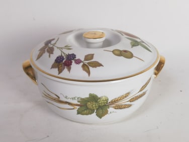 Royal Worcester Evesham Porcelain Tureen