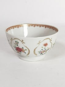 Qing Chinese Export Porcelain Famille Rose Cup
