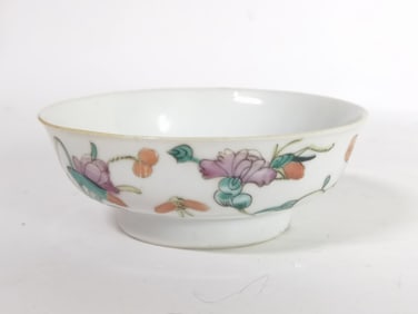 Chinese Porcelain Famille Rose Bowl