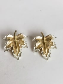 Costume Sarah Cov Gold Tone Leaf Ear Clips