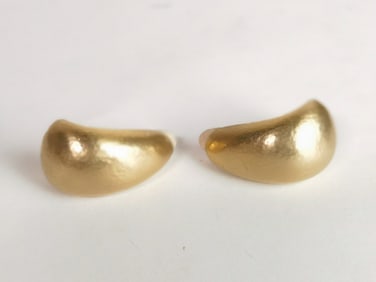Costume Gold Tone Ear Clips