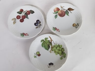 (4) Philippe Deshoulieres Limoges France Porcelain