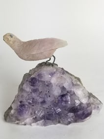 Russian Agate Carved Bird Standing on Amethyst