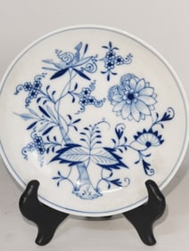 Meissen Germany Porcelain "Blue Onion" Plate