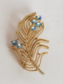 Costume Gold Tone Rhinestone Brooch
