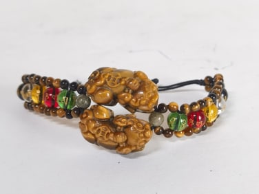Chinese Tiger Eye Stone Carved Pixu Bracelet