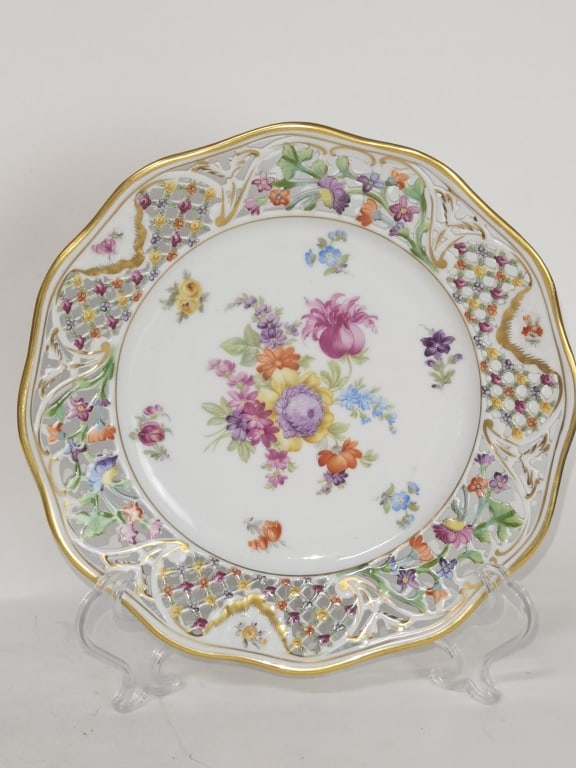Schumann Bavaria Chateau Dresden Flower Plate (1 of 5)