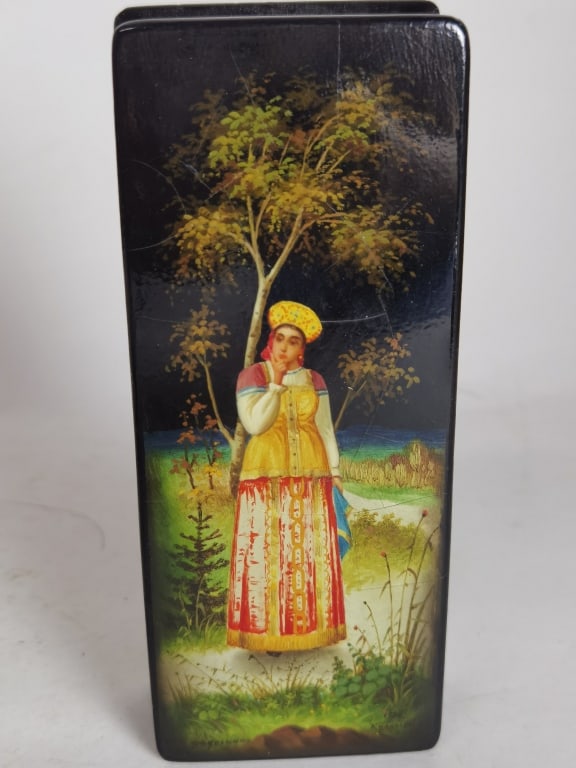Vintage Russian Hand Painted Lacquer Box (1 of 5)