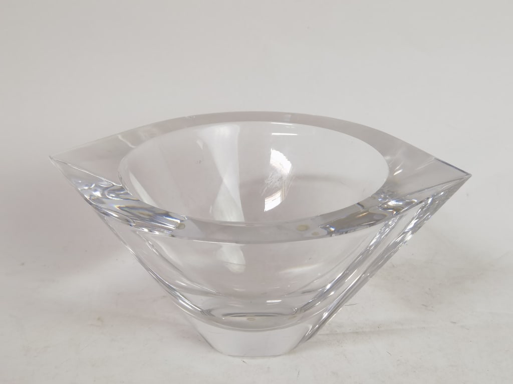 Orrefors Crystal Marin Centerpiece Bowl: Orrefors Crystal Marin Centerpiece Bowl, 9.75in by 10.25in