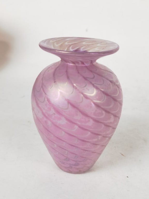 Vintage Mt. St. Helens Iridescent Pink Art Glass V (1 of 3)