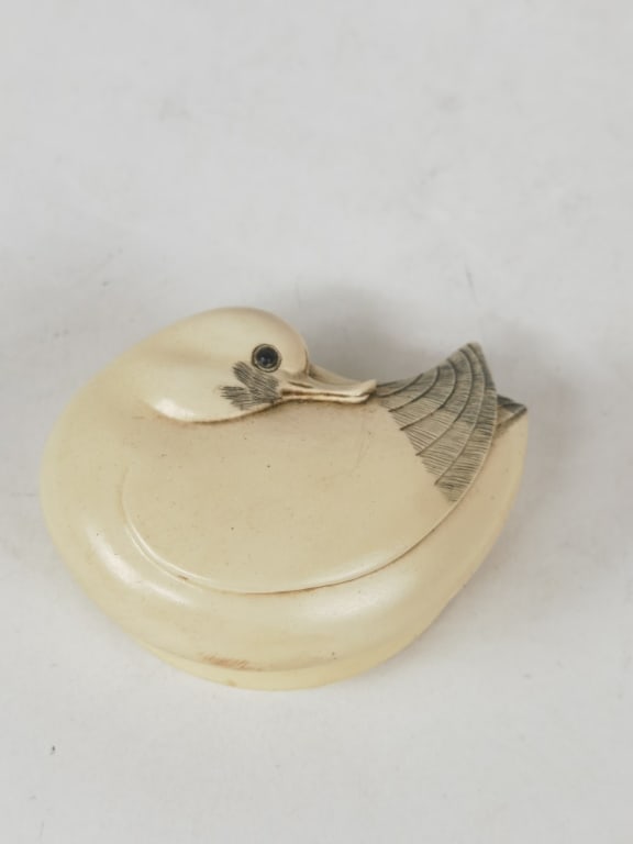 MMA Faux Scrimshaw Shore Seagull Trinket Box: MMA Faux Scrimshaw Shore Seagull Trinket Box, 2.25in