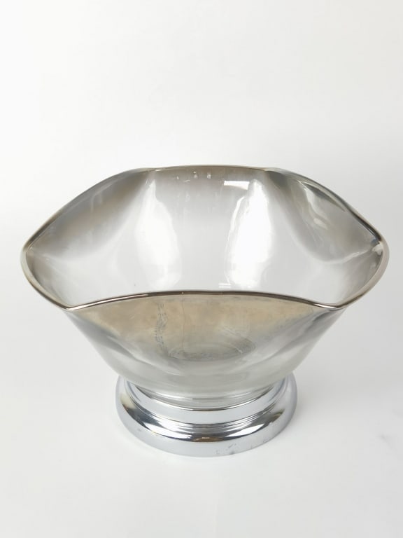 Vintage Dorothy Thorpe Silver Ombre Glass Bowl (1 of 3)