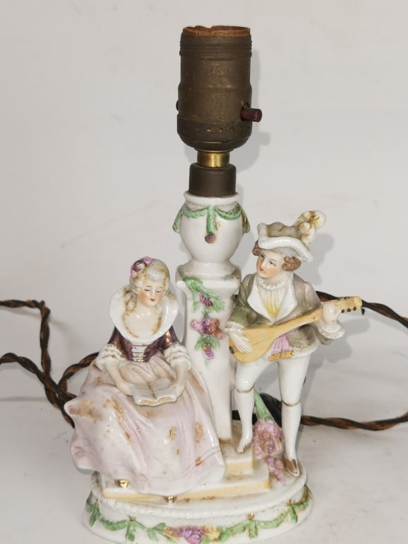 Antique Germany DEP Porcelain Giesshubel Lamp: Antique Germany DEP Porcelain Giesshubel Lamp, 9.5in