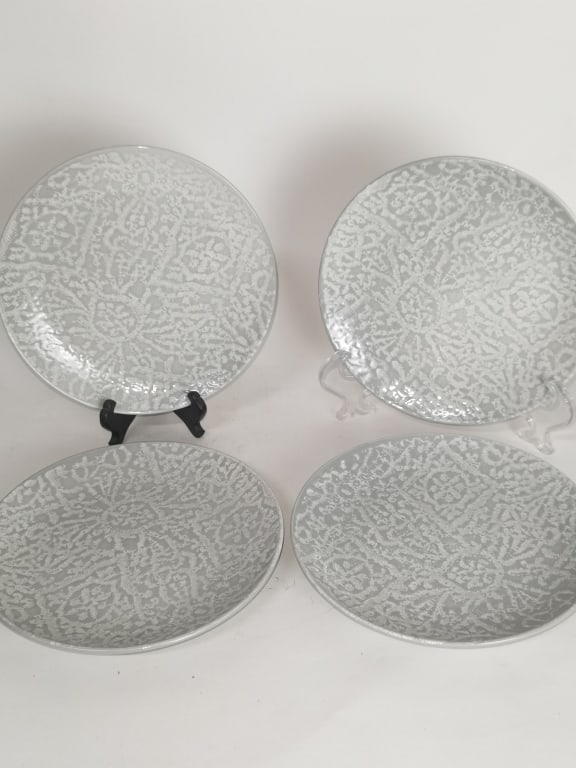 (4) Threshold Stoneware Plates: (4) Threshold Stoneware Plates, 8.25in